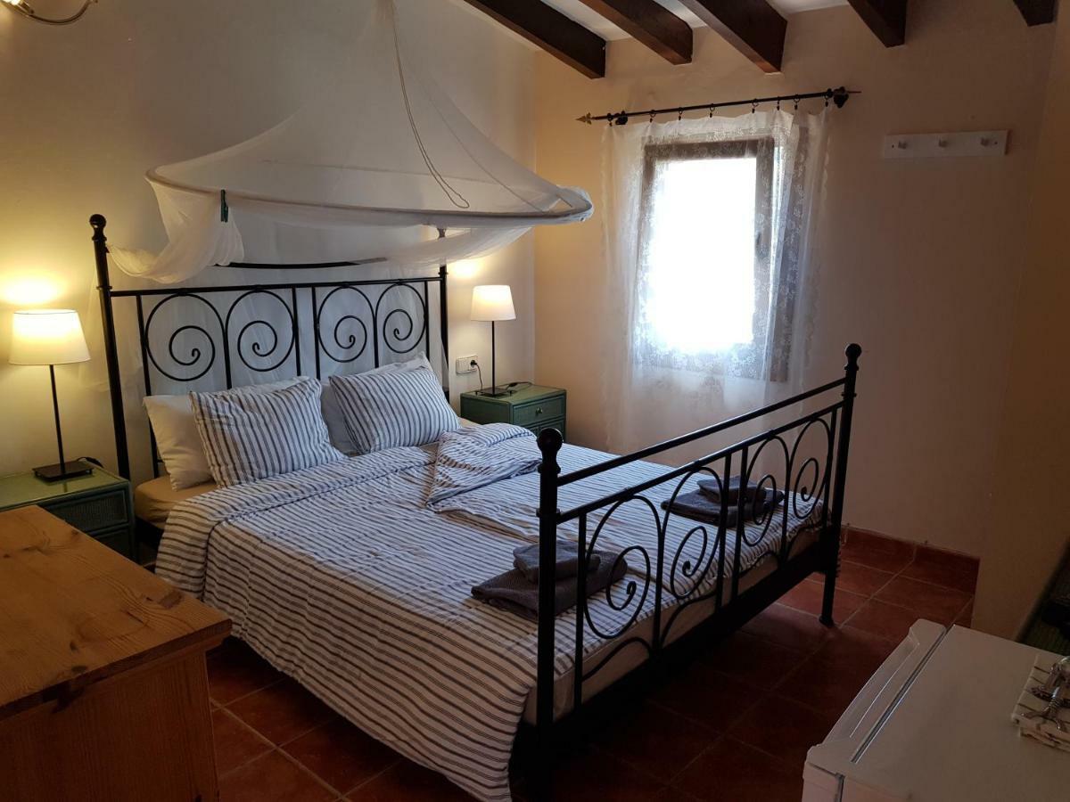 Finca Caballo Blanco Hotel Montuiri  Bagian luar foto